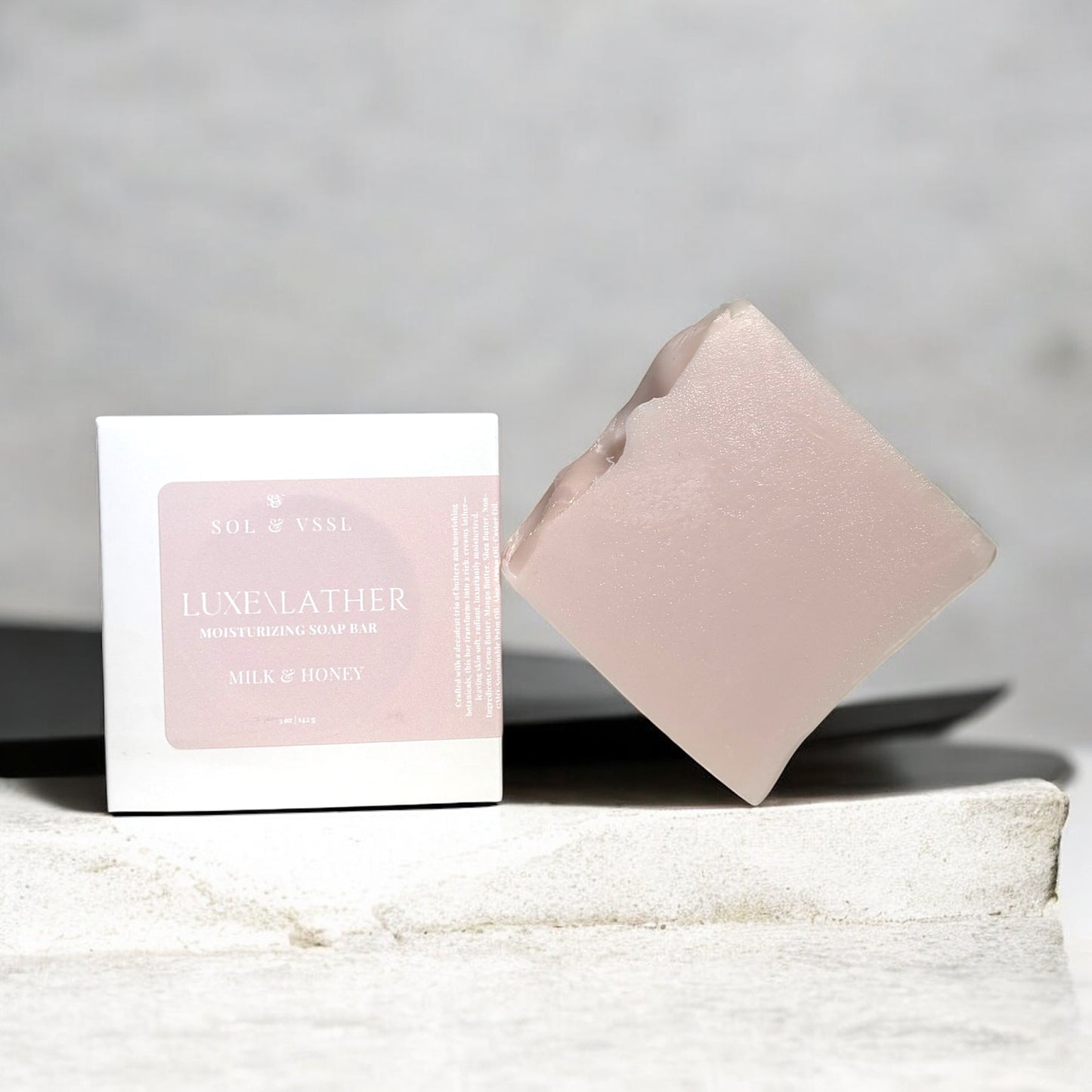 LUXE LATHER Moisture Soap Bar